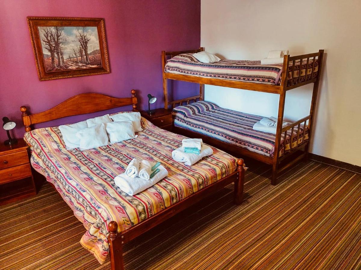 Отель Amancay Hostal Patagonico Эль-Калафате Экстерьер фото