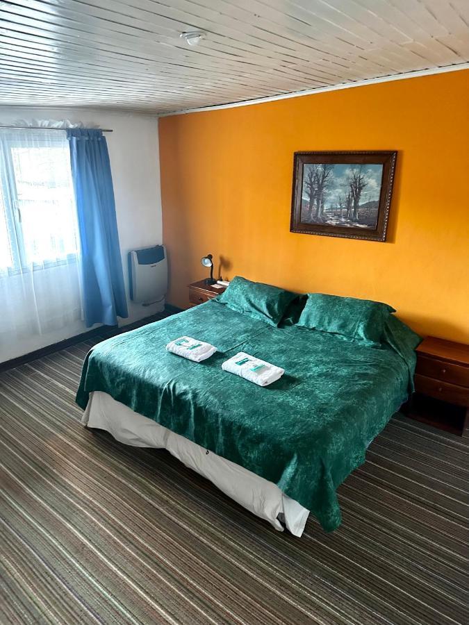 Отель Amancay Hostal Patagonico Эль-Калафате Экстерьер фото