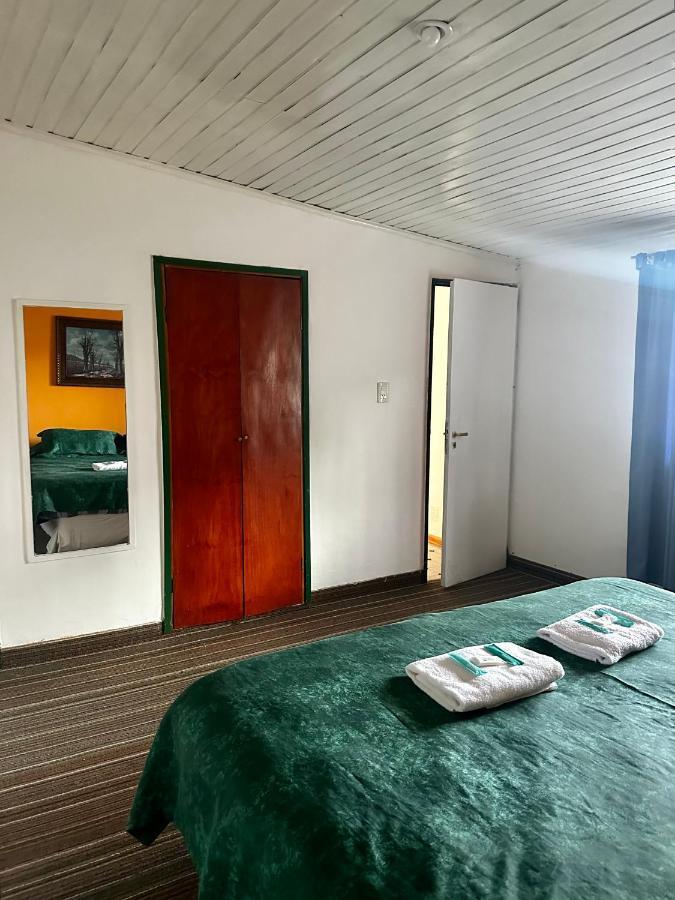 Отель Amancay Hostal Patagonico Эль-Калафате Экстерьер фото