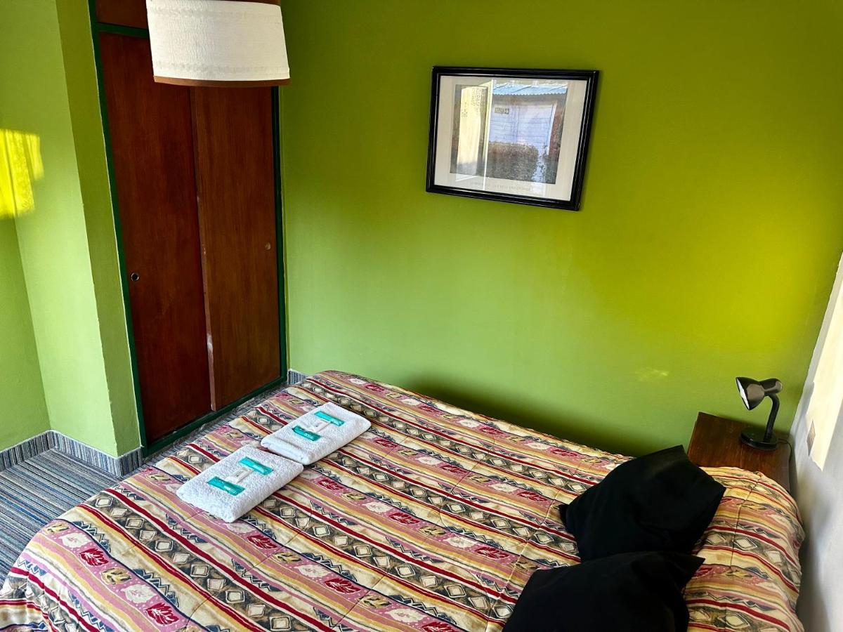 Отель Amancay Hostal Patagonico Эль-Калафате Экстерьер фото
